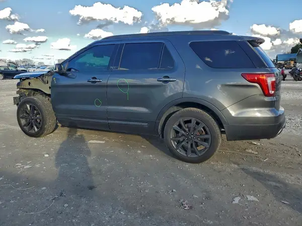 1FM5K7D81HGB31221 2017 FORD EXPLORER - Image 2