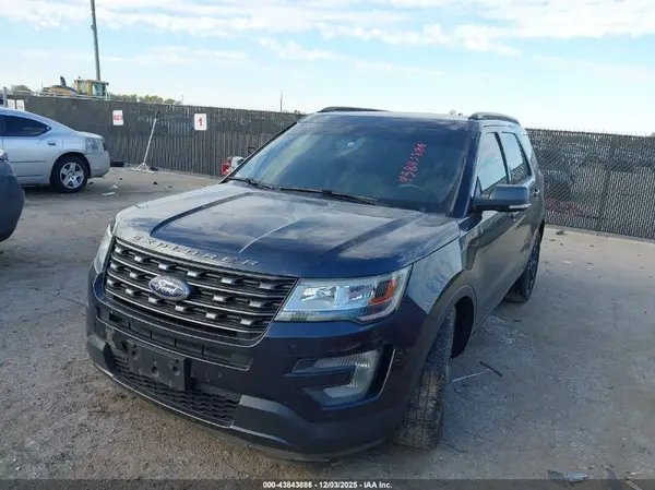 1FM5K7D81HGB45135 2017 FORD EXPLORER - Image 2