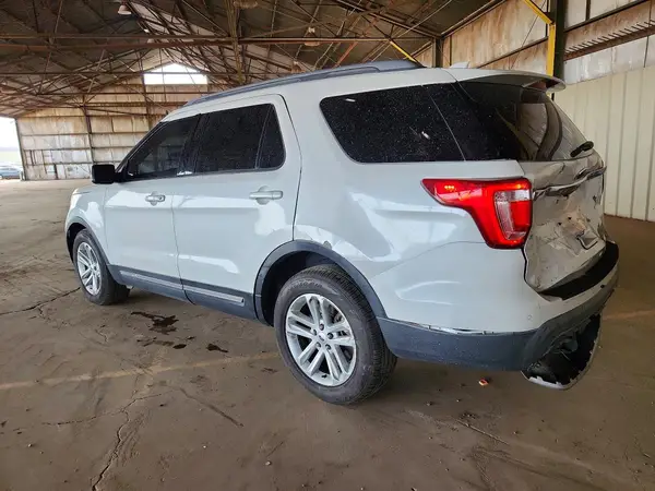 1FM5K7D81HGB46530 2017 FORD EXPLORER - Image 2