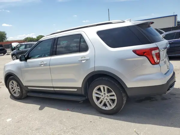 1FM5K7D81HGB50402 2017 FORD EXPLORER - Image 2