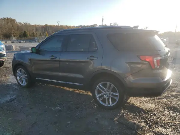 1FM5K7D81HGB58919 2017 FORD EXPLORER - Image 2