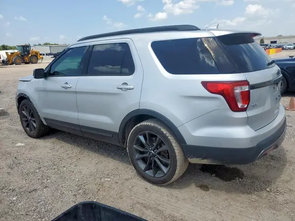 1FM5K7D81HGB62050 2017 FORD EXPLORER - Image 2