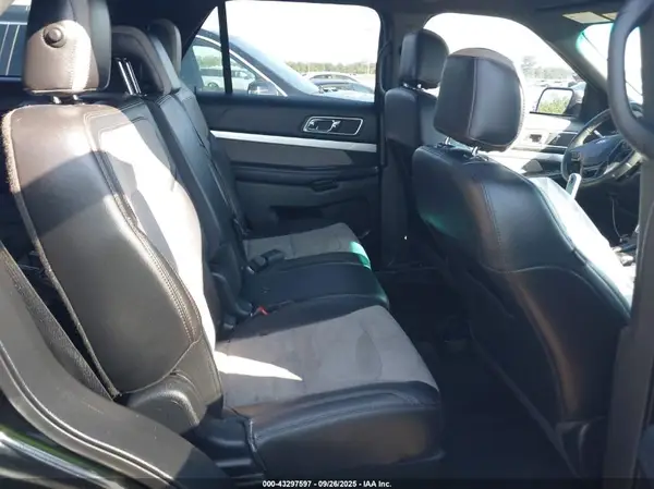 1FM5K7D81HGB70097 2017 FORD EXPLORER - Image 8