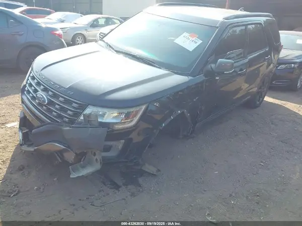 1FM5K7D81HGC12493 2017 FORD EXPLORER - Image 2