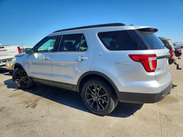 1FM5K7D81HGC22084 2017 FORD EXPLORER - Image 2