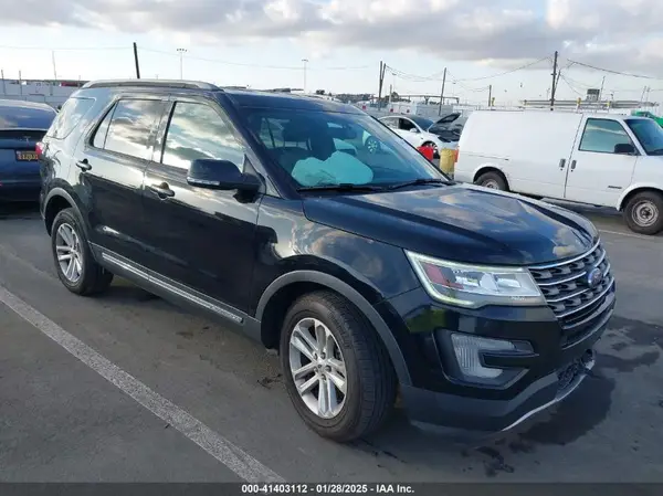 1FM5K7D81HGC32582 2017 FORD EXPLORER - Image 1