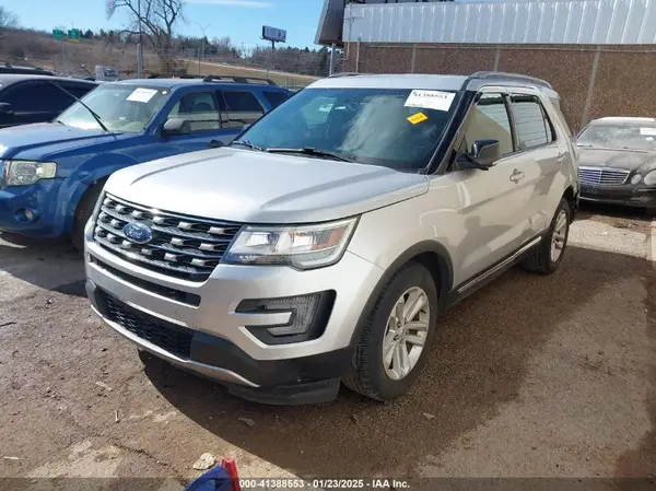 1FM5K7D81HGC53352 2017 FORD EXPLORER - Image 2