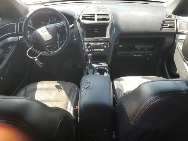 1FM5K7D81HGC54677 2017 FORD EXPLORER - Image 8