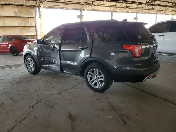 1FM5K7D81HGC55652 2017 FORD EXPLORER - Image 2