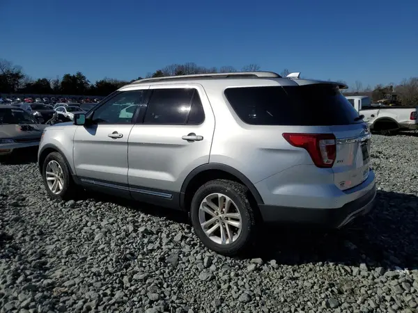 1FM5K7D81HGD77864 2017 FORD EXPLORER - Image 2