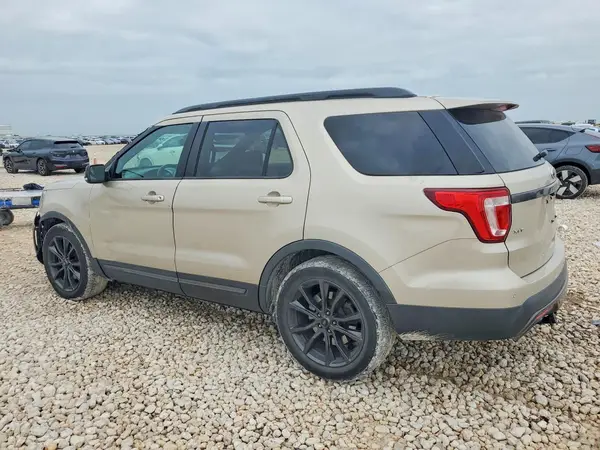 1FM5K7D81HGE19790 2017 FORD EXPLORER - Image 2