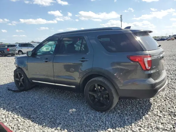 1FM5K7D81HGE19854 2017 FORD EXPLORER - Image 2