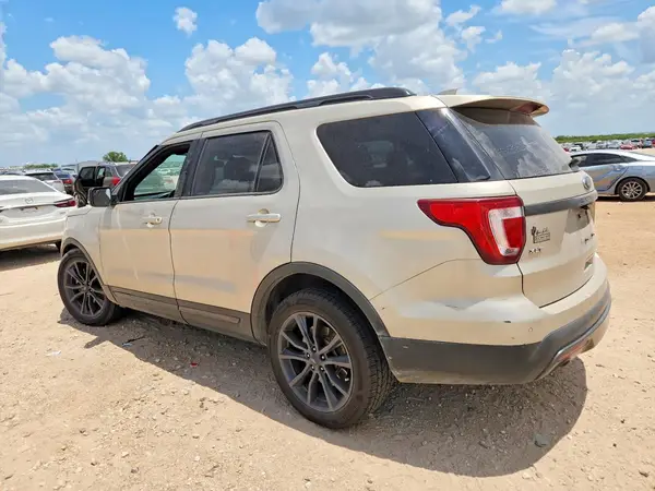 1FM5K7D81HGE22737 2017 FORD EXPLORER - Image 2