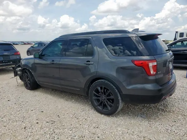 1FM5K7D81HGE22981 2017 FORD EXPLORER - Image 2