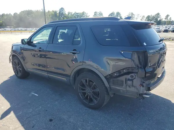1FM5K7D81HGE27095 2017 FORD EXPLORER - Image 2