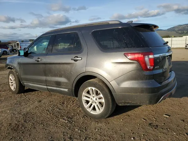 1FM5K7D81HGE42194 2017 FORD EXPLORER - Image 2