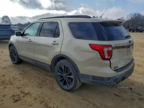 1FM5K7D81JGA17841 2018 FORD EXPLORER - Image 2