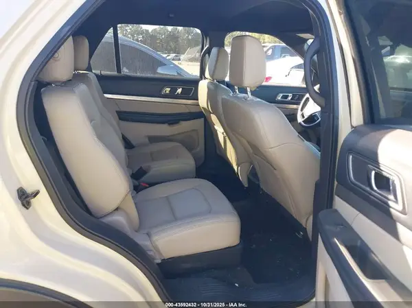 1FM5K7D81JGA33988 2018 FORD EXPLORER - Image 8