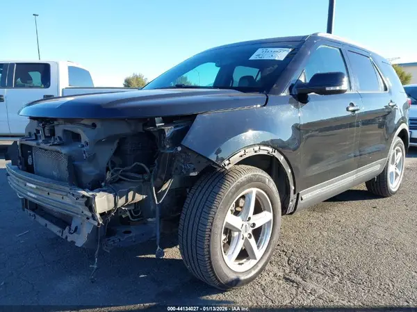 1FM5K7D81JGA35983 2018 FORD EXPLORER - Image 2