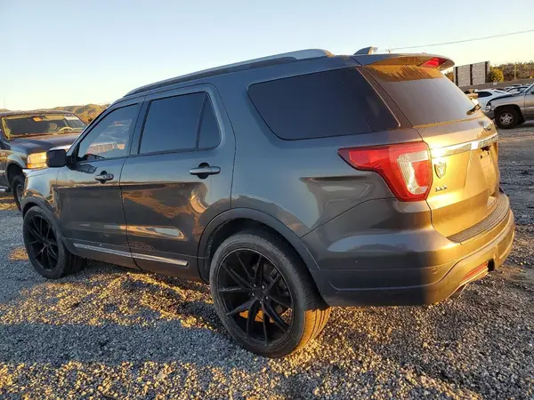 1FM5K7D81JGA81071 2018 FORD EXPLORER - Image 2