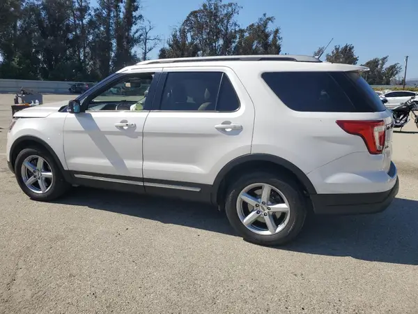 1FM5K7D81JGB09872 2018 FORD EXPLORER - Image 2