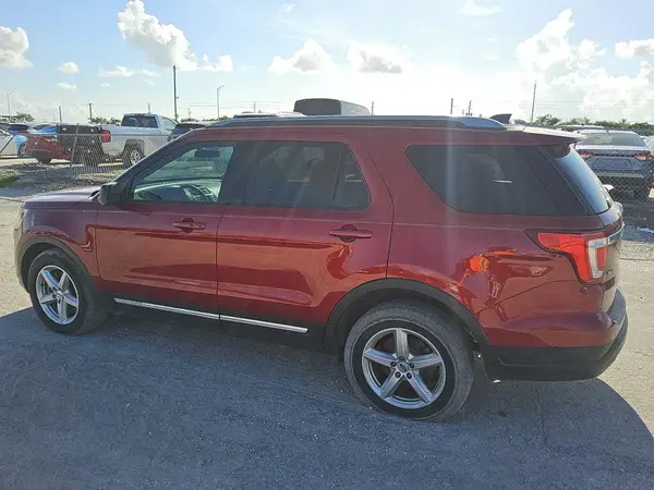 1FM5K7D81JGB42872 2018 FORD EXPLORER - Image 2