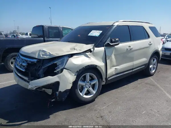 1FM5K7D81JGB56562 2018 FORD EXPLORER - Image 2