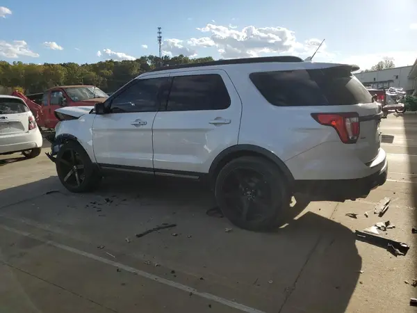 1FM5K7D81JGC40137 2018 FORD EXPLORER - Image 2