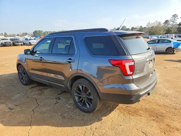 1FM5K7D81JGC68861 2018 FORD EXPLORER - Image 2