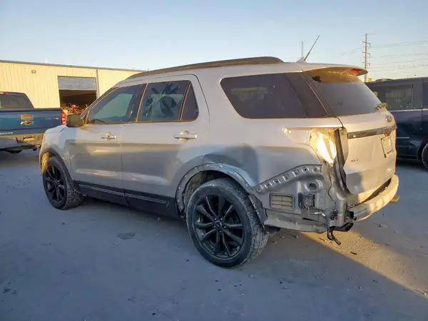 1FM5K7D81KGA40375 2019 FORD EXPLORER - Image 2