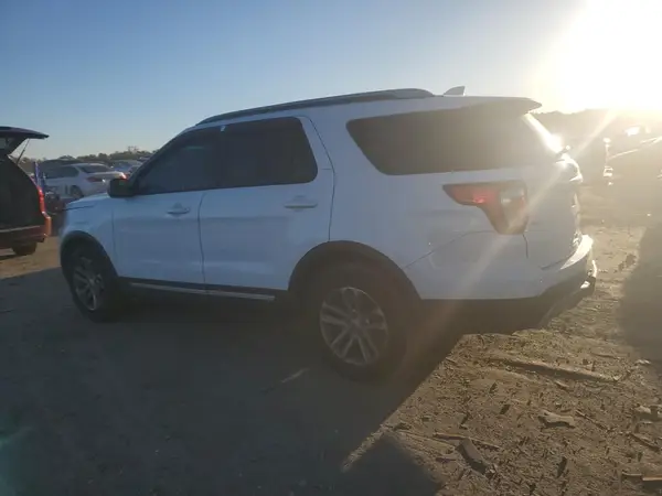 1FM5K7D82GGA11135 2016 FORD EXPLORER - Image 2
