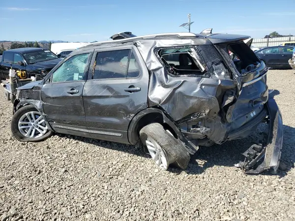 1FM5K7D82GGA35676 2016 FORD EXPLORER - Image 2