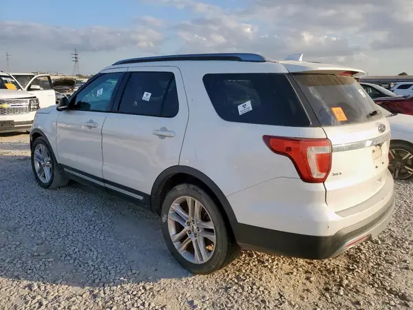 1FM5K7D82GGC04000 2016 FORD EXPLORER - Image 2