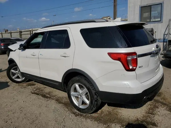 1FM5K7D82GGD13122 2016 FORD EXPLORER - Image 2