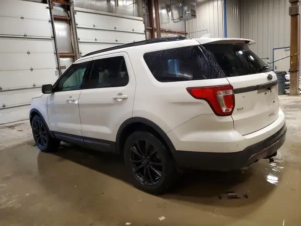 1FM5K7D82HGA07944 2017 FORD EXPLORER - Image 2