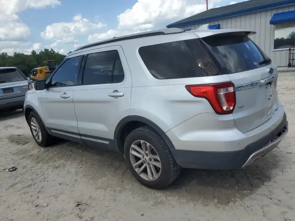 1FM5K7D82HGA32147 2017 FORD EXPLORER - Image 2