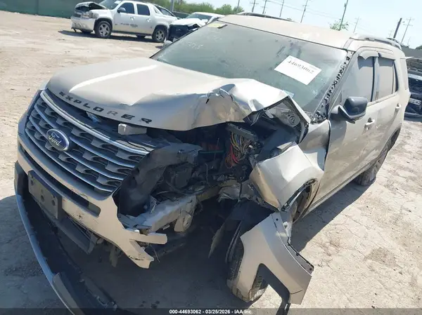 1FM5K7D82HGA58795 2017 FORD EXPLORER - Image 2