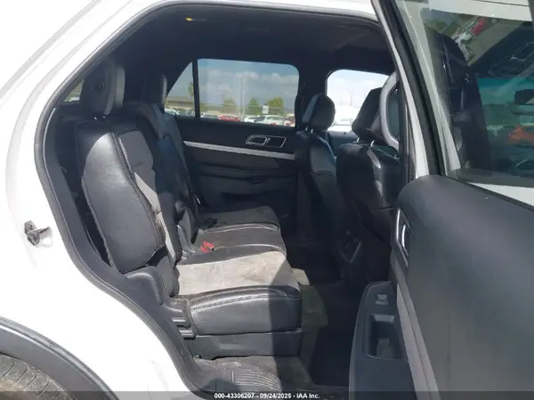 1FM5K7D82HGA69828 2017 FORD EXPLORER - Image 8