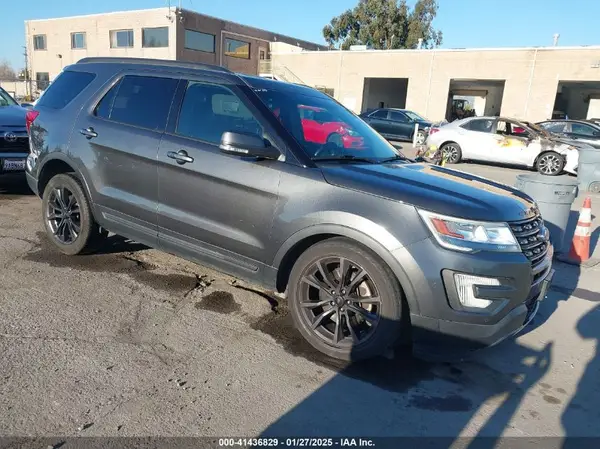 1FM5K7D82HGA88489 2017 FORD EXPLORER - Image 1