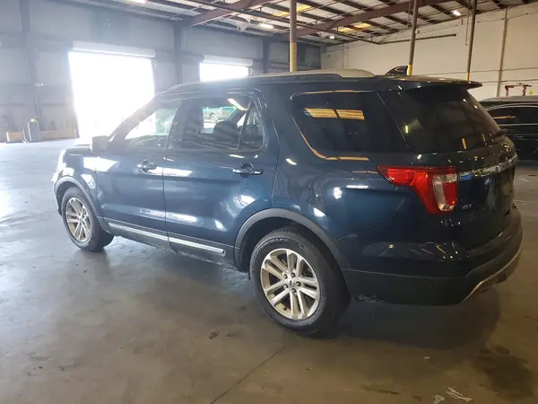 1FM5K7D82HGB04223 2017 FORD EXPLORER - Image 2