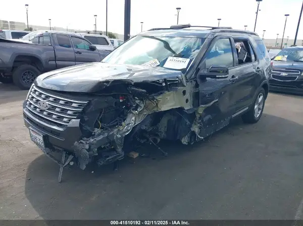 1FM5K7D82HGB06957 2017 FORD EXPLORER - Image 2
