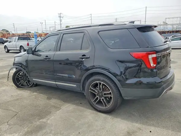 1FM5K7D82HGB21880 2017 FORD EXPLORER - Image 2