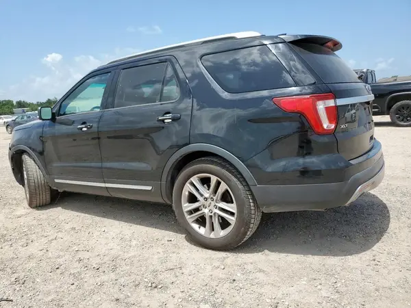 1FM5K7D82HGB30935 2017 FORD EXPLORER - Image 2