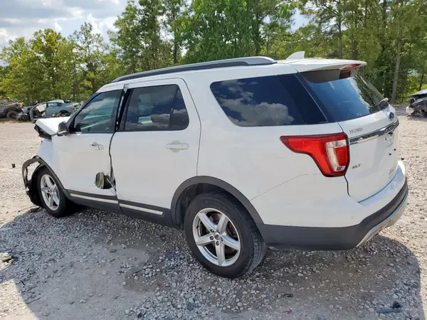 1FM5K7D82HGB39229 2017 FORD EXPLORER - Image 2