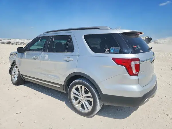 1FM5K7D82HGB39571 2017 FORD EXPLORER - Image 2