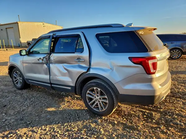 1FM5K7D82HGB49355 2017 FORD EXPLORER - Image 2