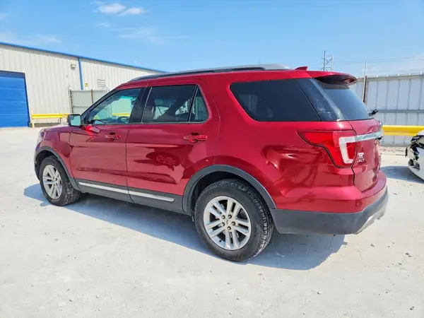1FM5K7D82HGB50182 2017 FORD EXPLORER - Image 2