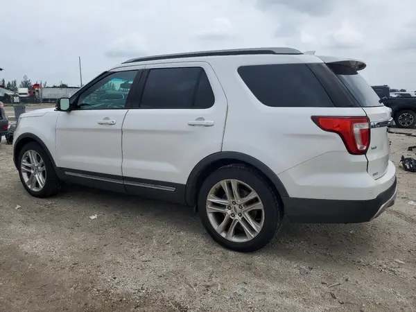 1FM5K7D82HGB91833 2017 FORD EXPLORER - Image 2