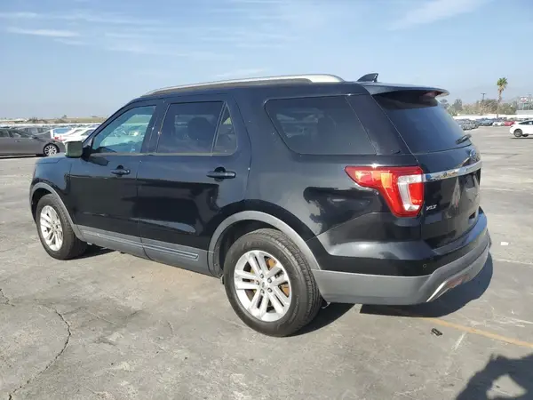 1FM5K7D82HGC55224 2017 FORD EXPLORER - Image 2