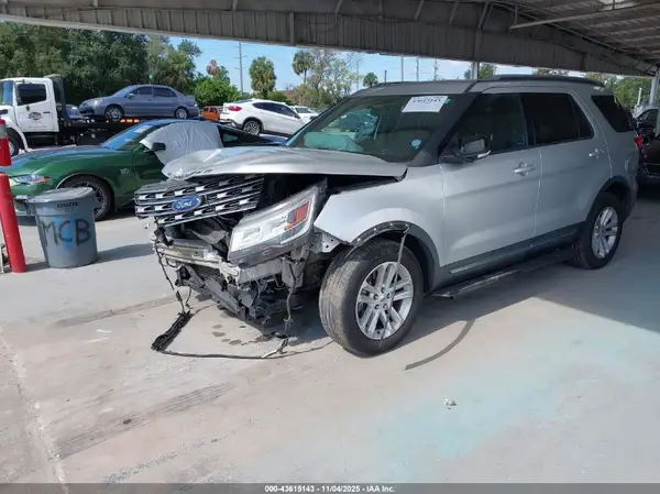 1FM5K7D82HGC75053 2017 FORD EXPLORER - Image 2